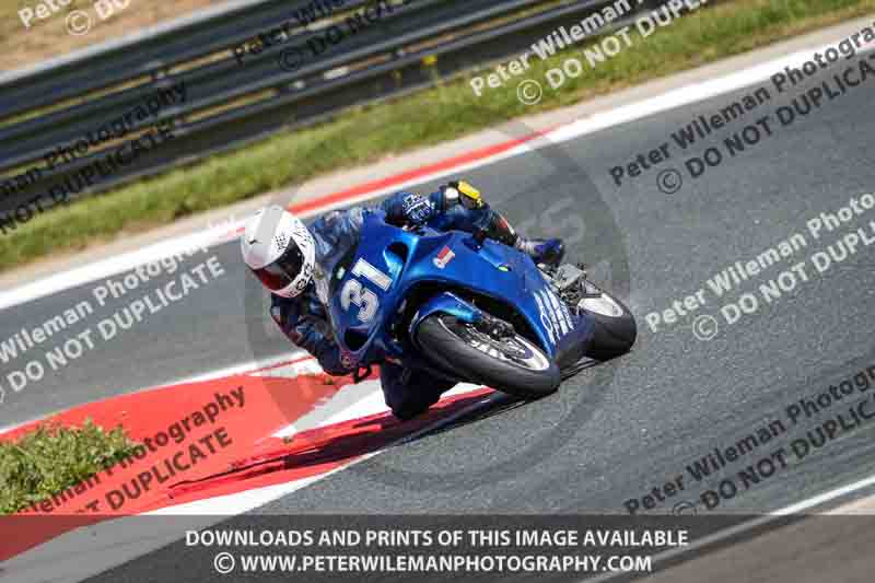 cadwell no limits trackday;cadwell park;cadwell park photographs;cadwell trackday photographs;enduro digital images;event digital images;eventdigitalimages;navarra;no limits trackdays;peter wileman photography;racing digital images;trackday digital images;trackday photos